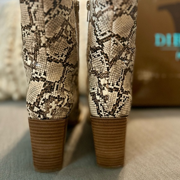 DIBA. True ankle boot size 9 - Picture 2 of 6